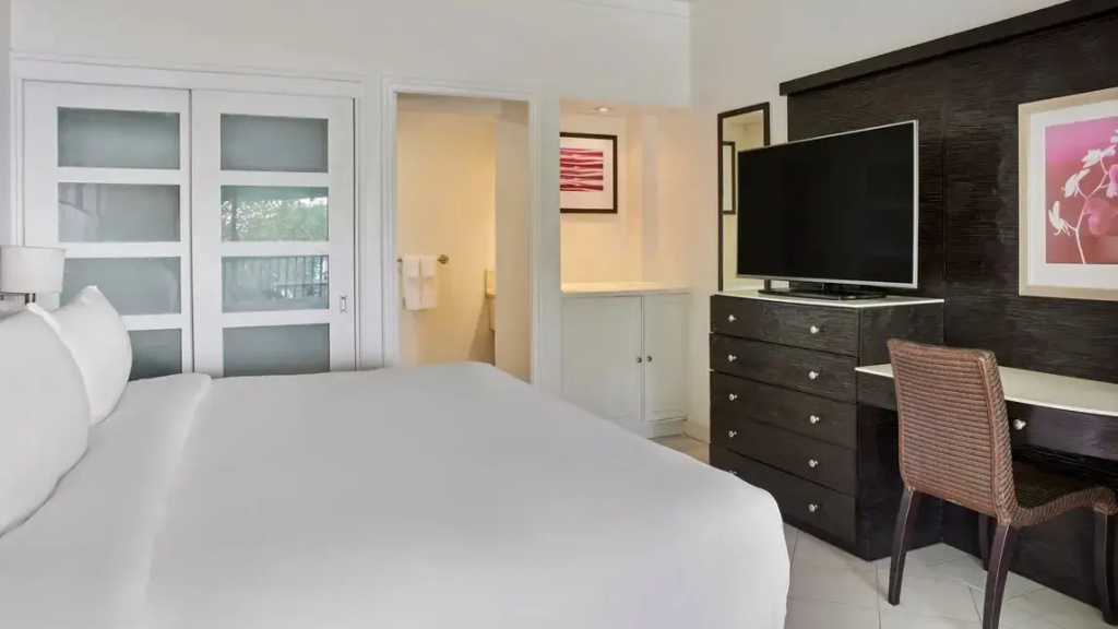 Standard Double room with balcony and with garden view (full double bed)