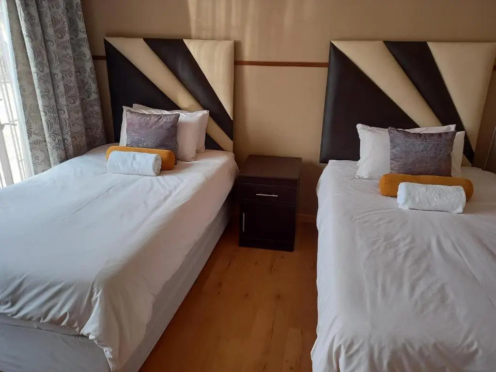 Standard Double room (twin beds)