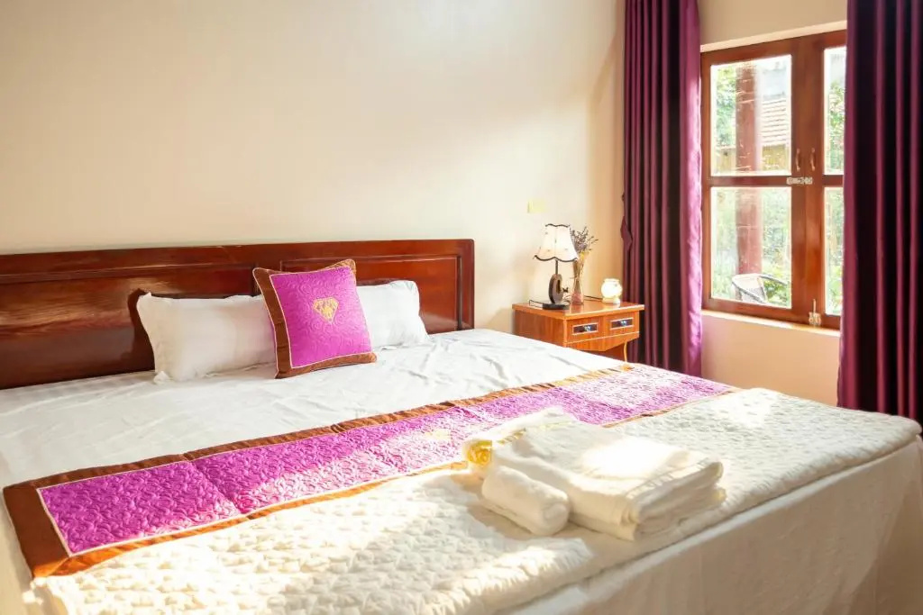 Standard Double room with mountain view (full double bed)
