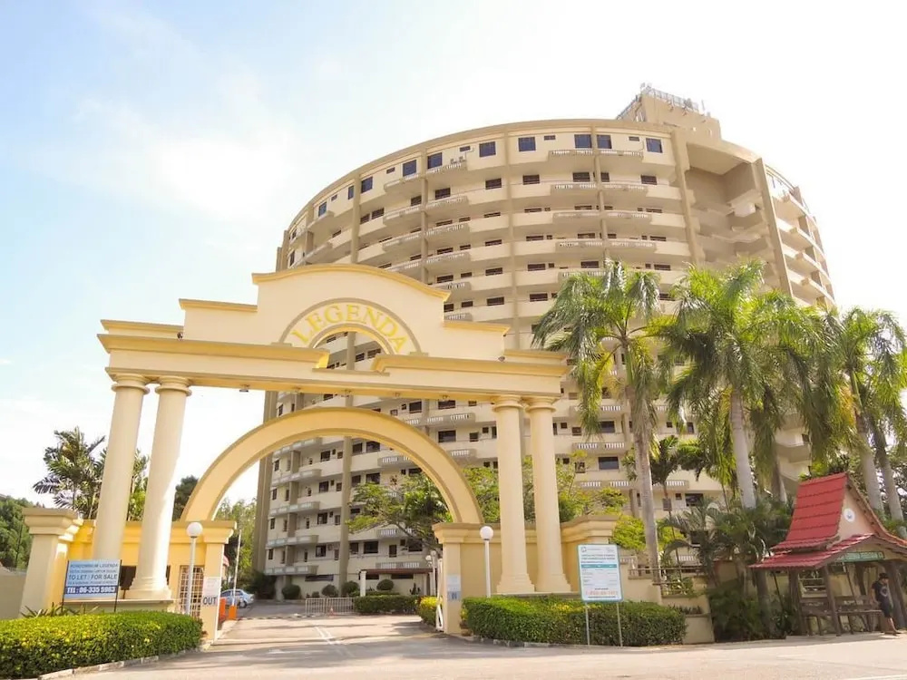 Lagenda Condominium