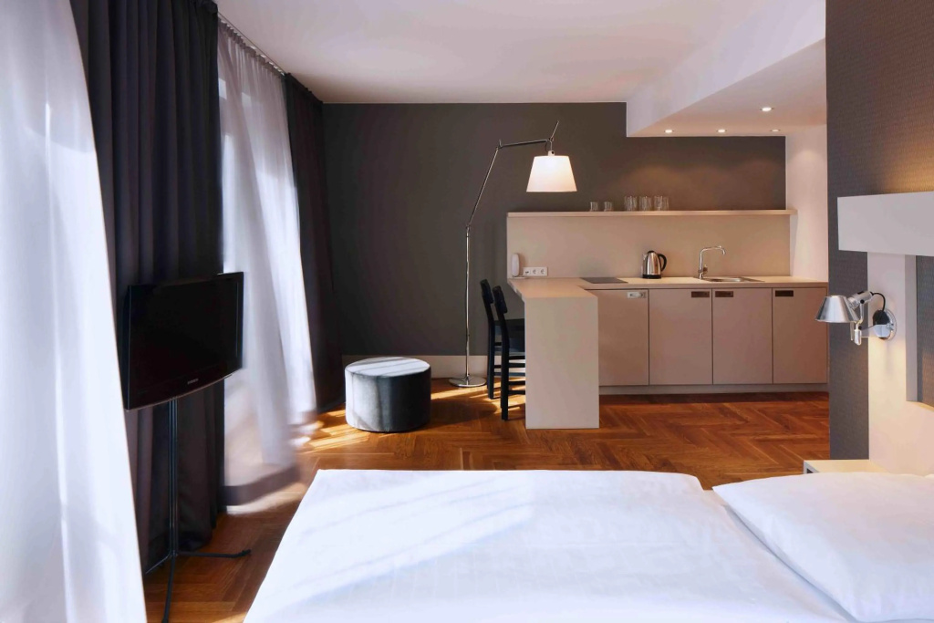 Hotel Amano Rooms & Apartments — 4