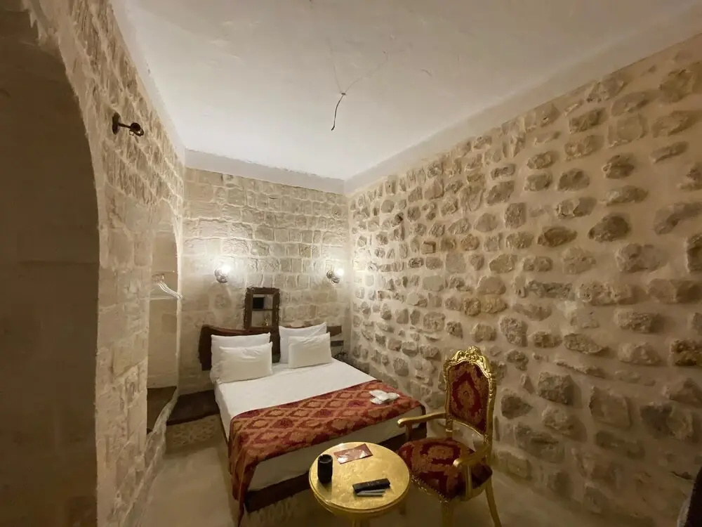 Deluxe Double room with city view (full double bed)