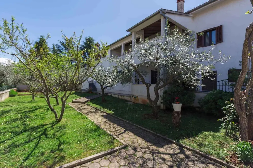 Ferienwohnung mit Wlan und Schöner Terrasse