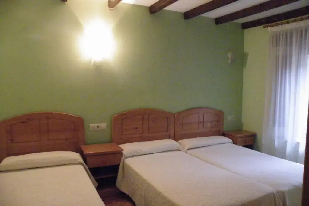 Allotjaments Colomer-Cullell - Chambres