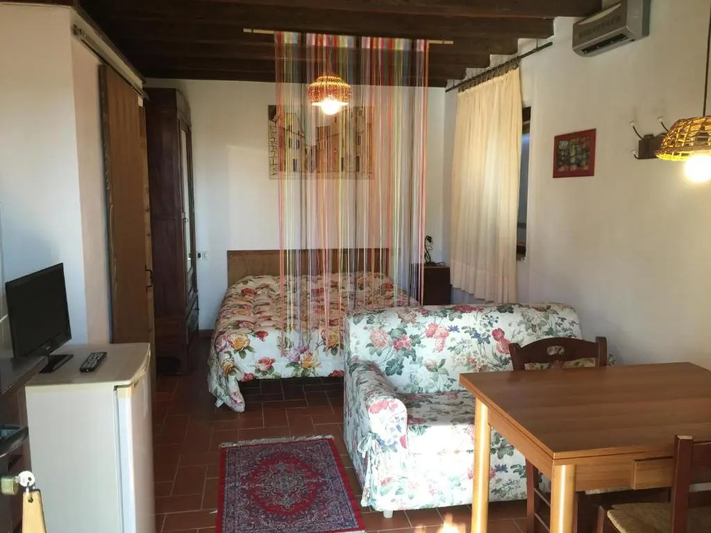 Poggio Baroni Agriturismo - Chambres