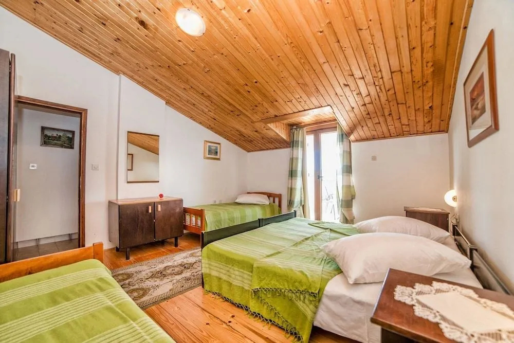 App and Rooms Ana Pomer - Général