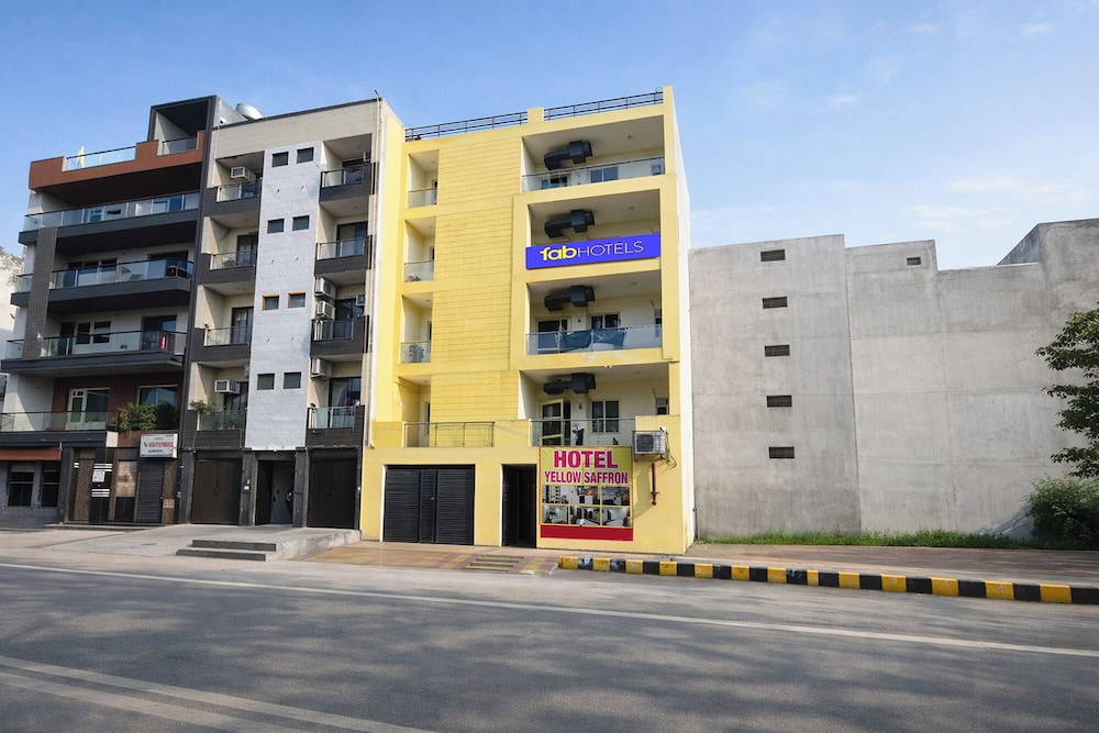 Fabhotel Pp Residency By Yellow Saffron