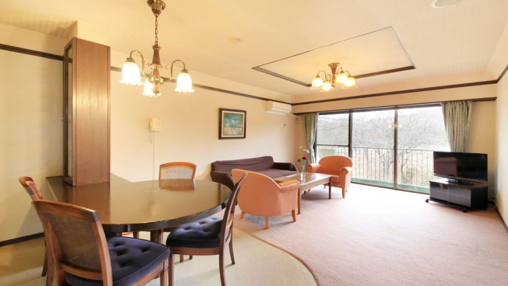 Izu Ippeki lake lakeside terrace - Chambres