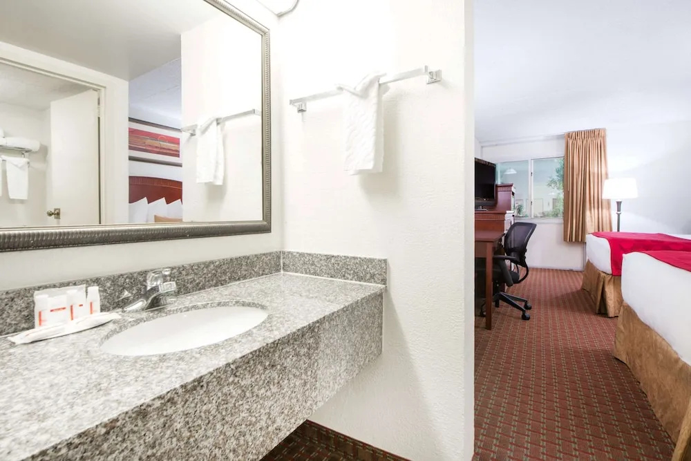 Hotel photo 18