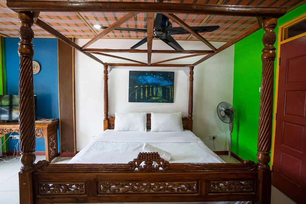 Lost Paradise Resort