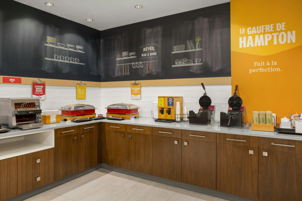 Hampton Inn & Suites by Hilton Montreal-Dorval - Général