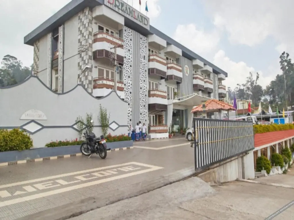 Hotel Dream Land by FabHotels