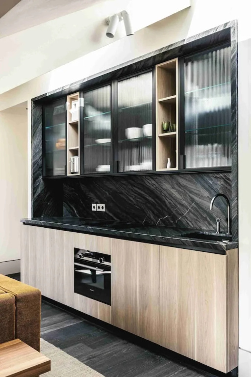 Mondovi Luxury Suites 43