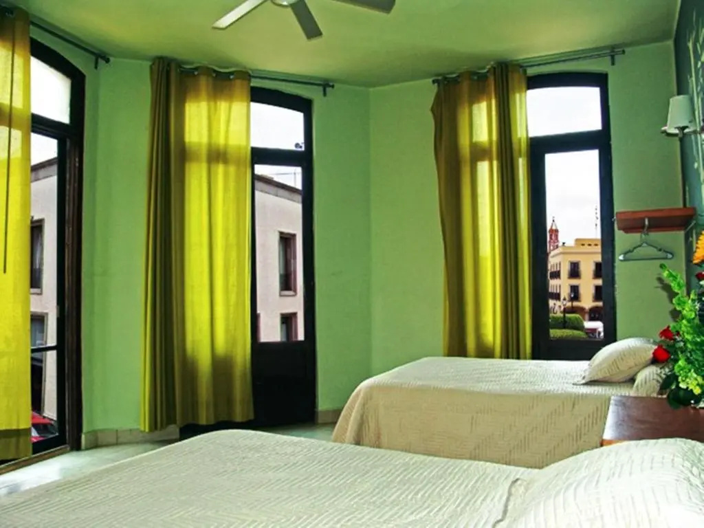 Hotel Plaza Queretaro - Chambres