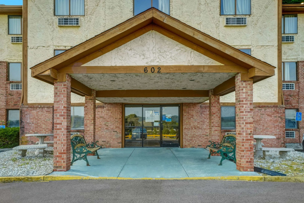 Motel 6 Morehead, KY