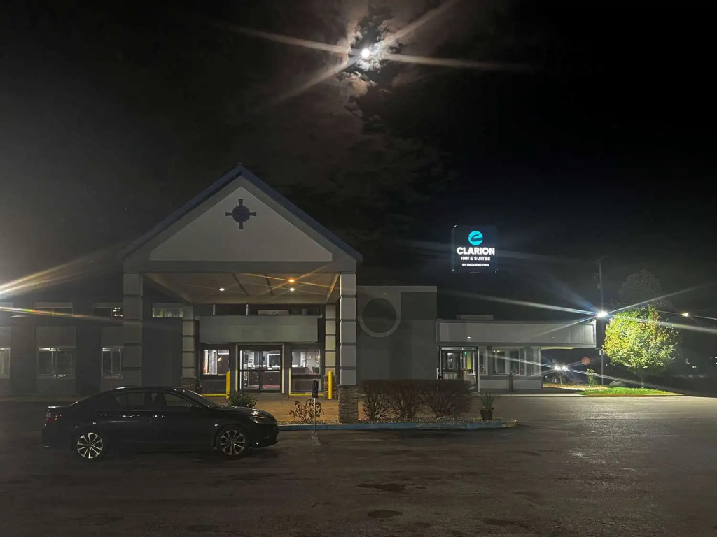 Days Inn & Suites by Wyndham Norton Shores/Muskegon