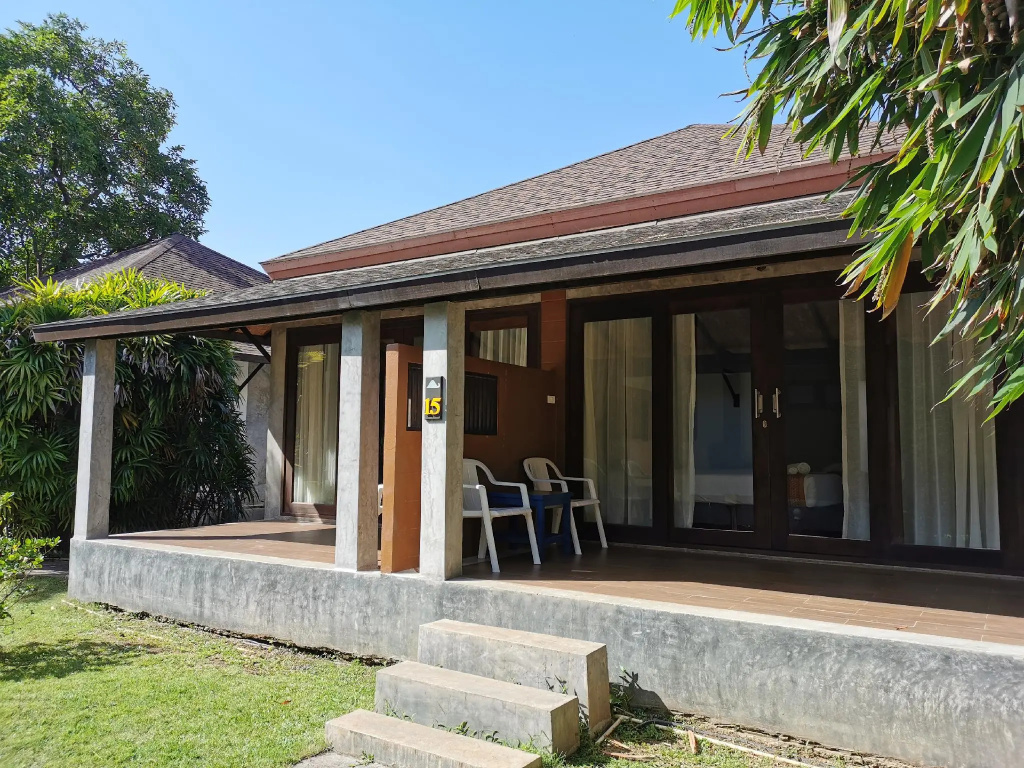 2 Bedrooms Bungalow