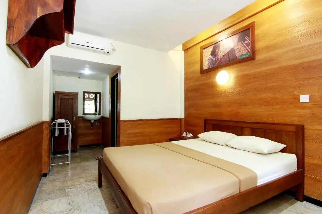 Standard Double room (full double bed)