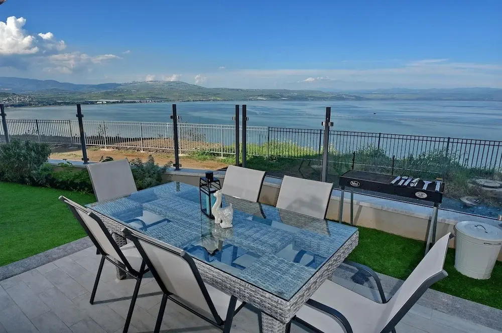 Ariston Luxury Garden Apt W Private Pool