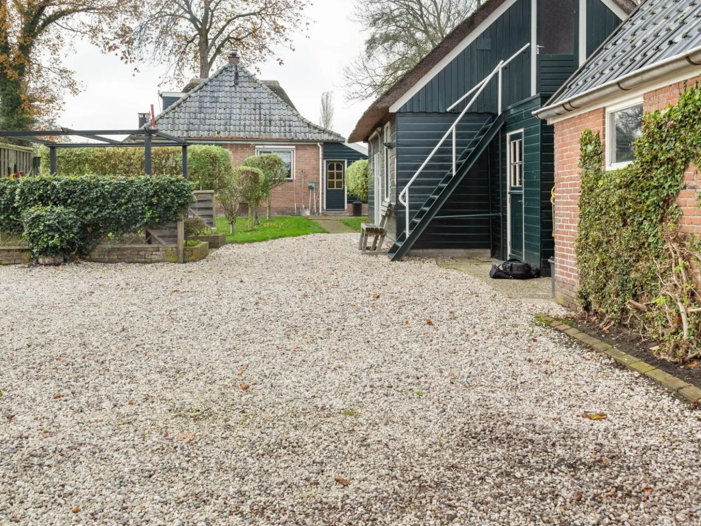 A Cosy House Close To Giethoorn And the Weerribben-Wieden National Park, with a Boat Available