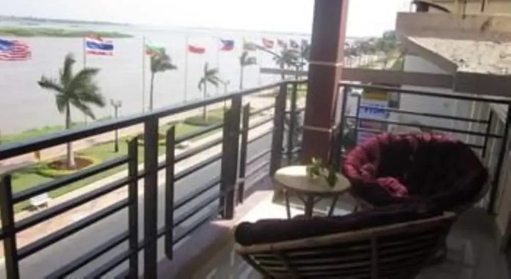 Balcony & Terrace