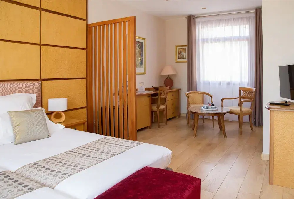 Superior Suite