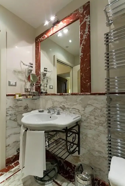 Deluxe Double room (twin beds)