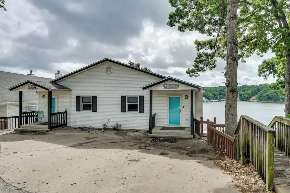 Boat Dock & Slip Access: Lake of the Ozarks Gem