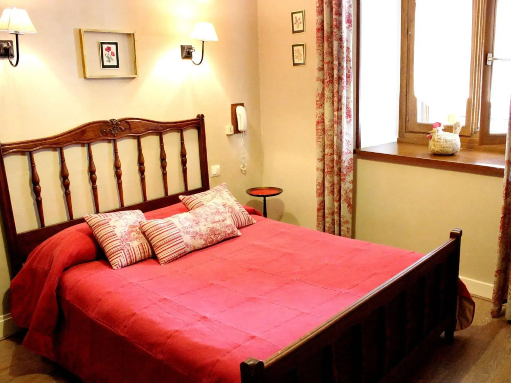 Voir la photo 3 — Relais de la Source