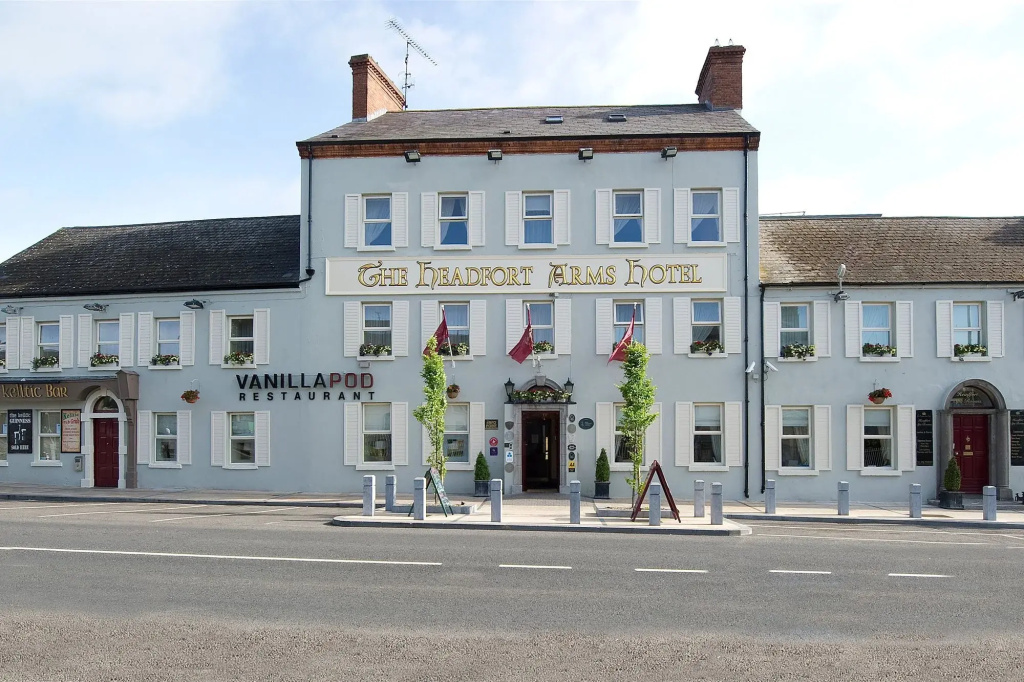 Headfort Arms Hotel