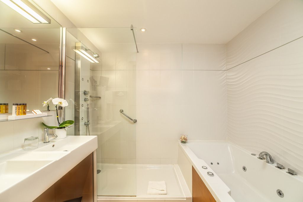 Hôtel Montaigne & Spa by null