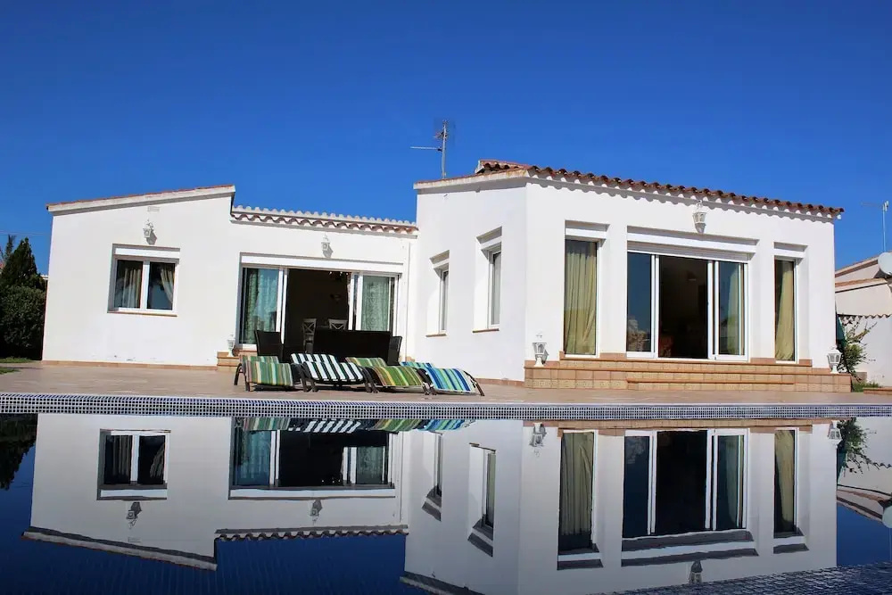 Villa 8003 Freser 4