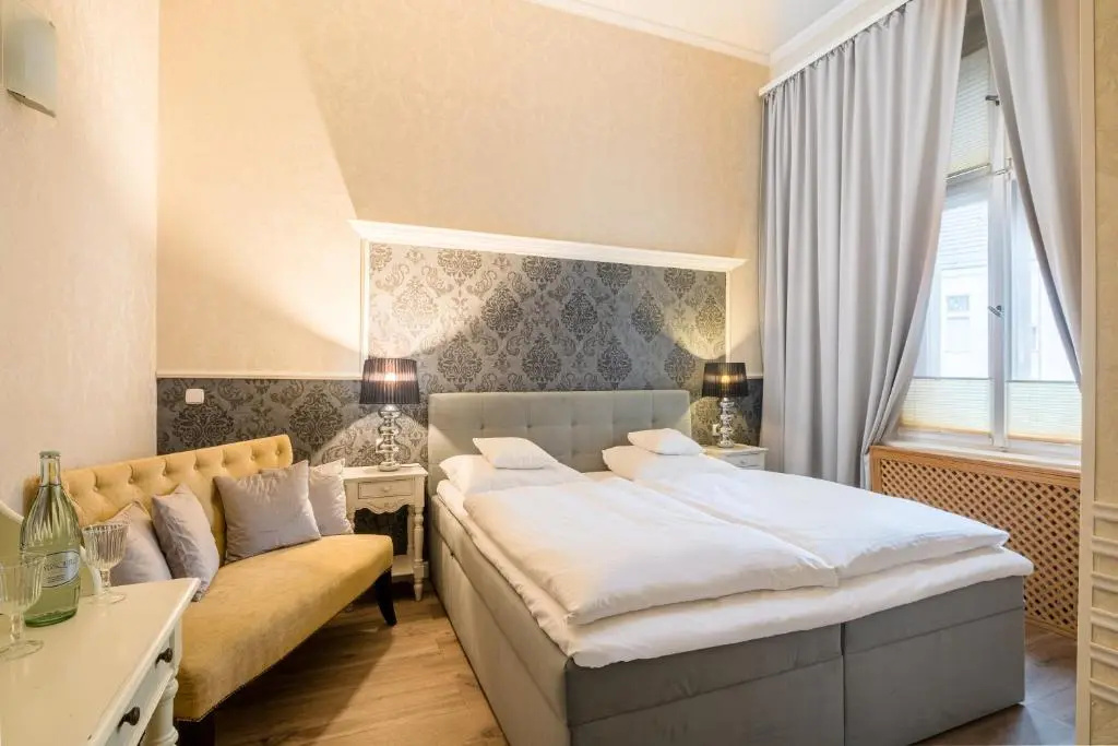 Standard Double room (full double bed)