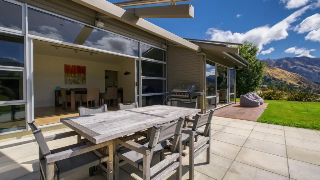 Amberley Retreat