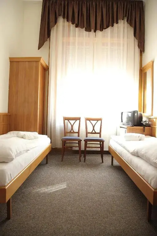 Hotel Corvinus - Chambres