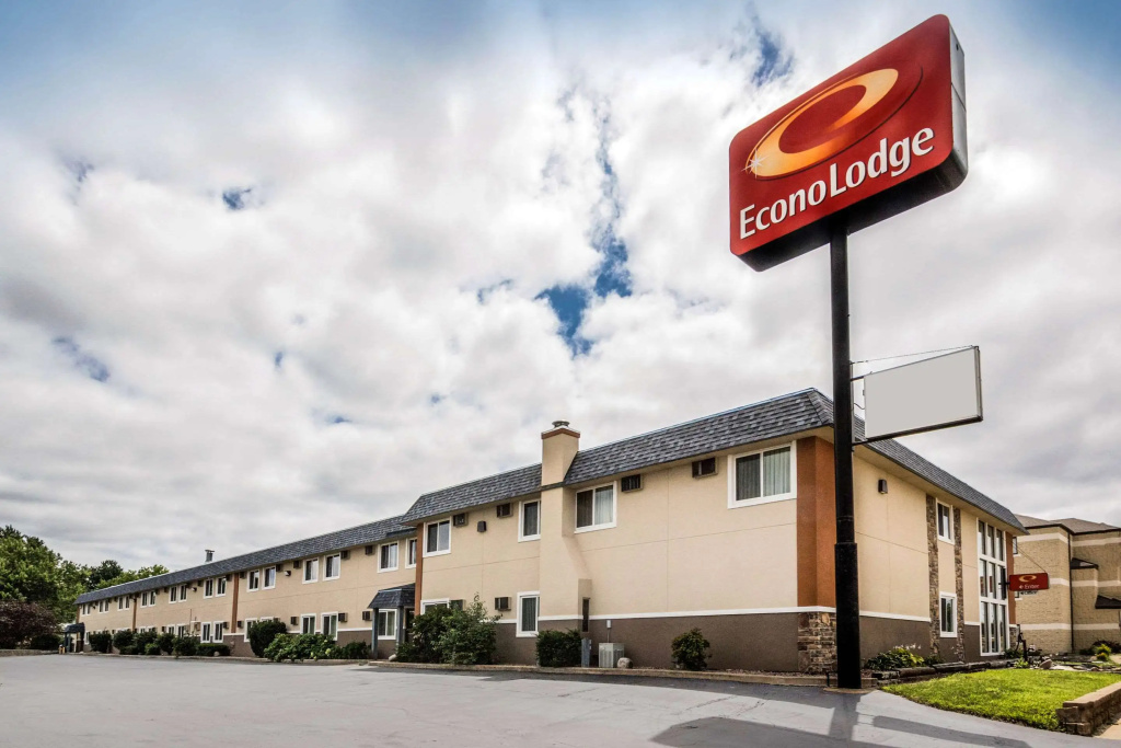 Econo Lodge La Crosse North — фото