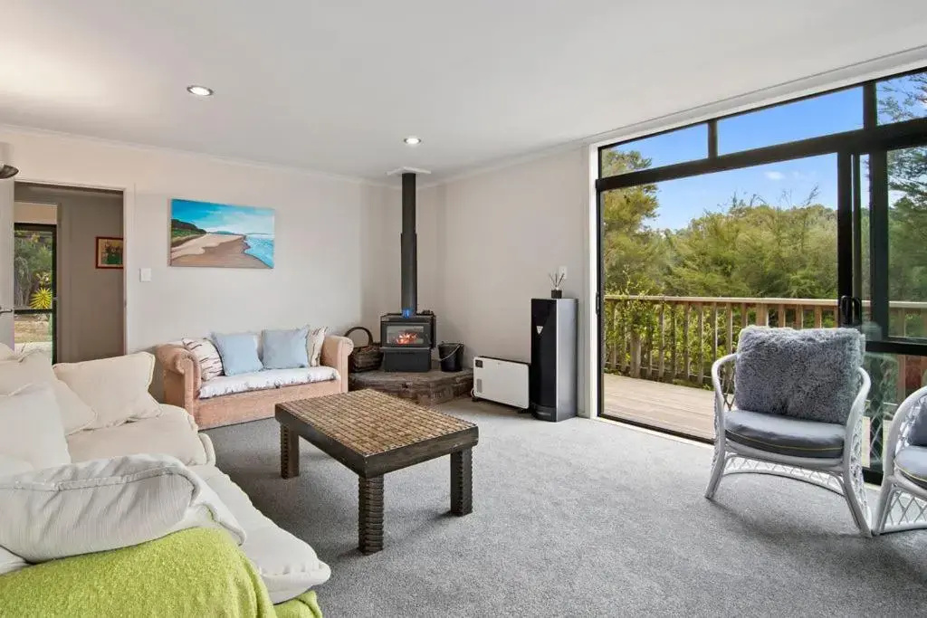 Hillside Hideaway - Kaiteriteri Holiday Home