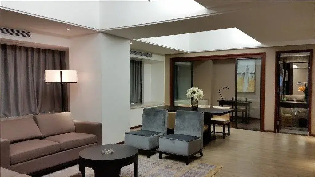 Mingyue Hotel
