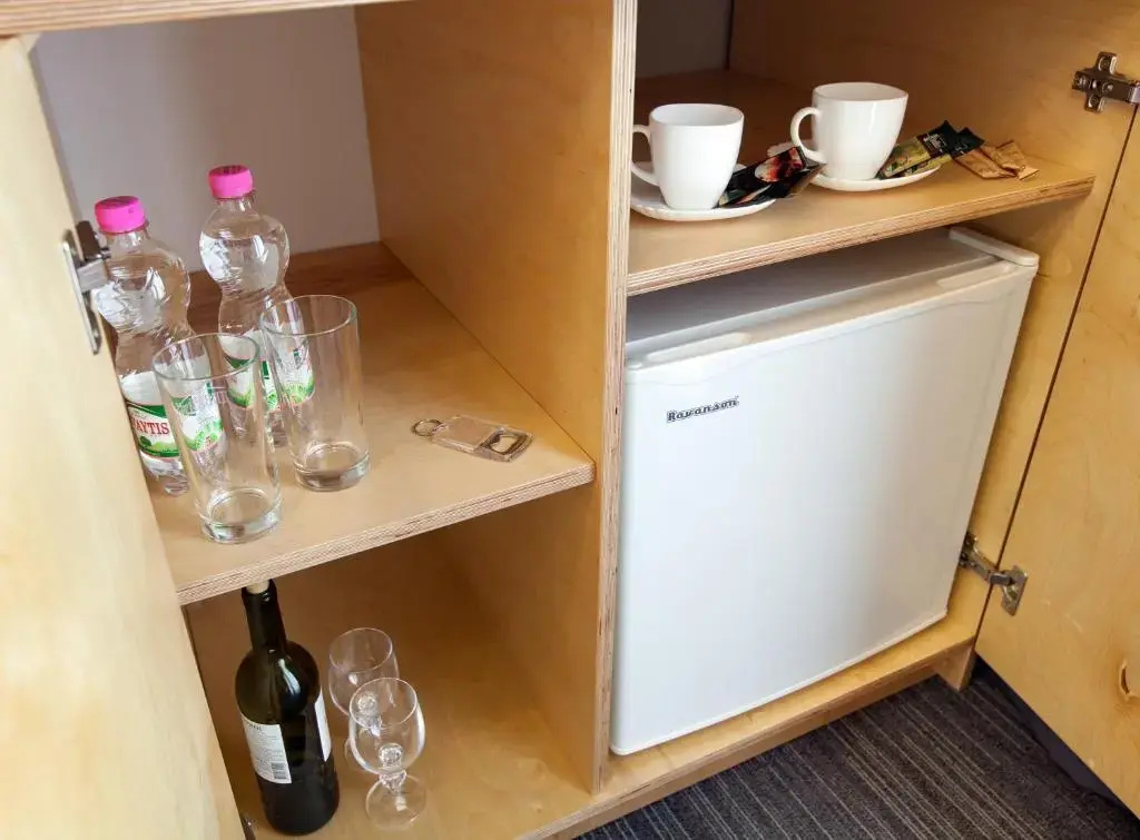 Economy room
