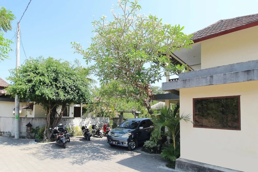 Airy Amed Bunutan Bangle Bali