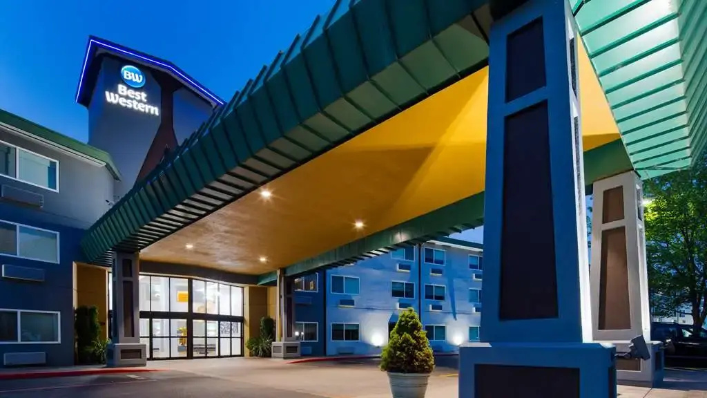 Best Western Inn at the Meadows
