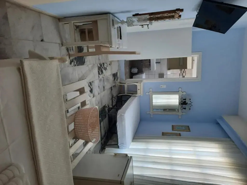 Economy Double room (full double bed)