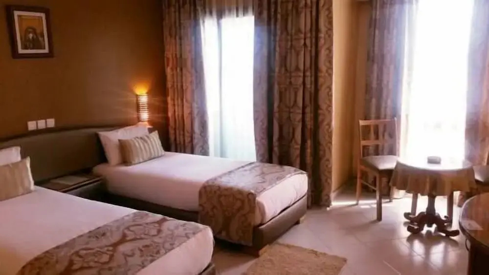 Hôtel Rania Belmadina - Chambres