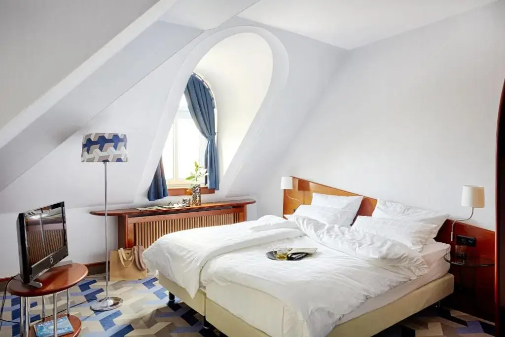 Superior Double room (full double bed)
