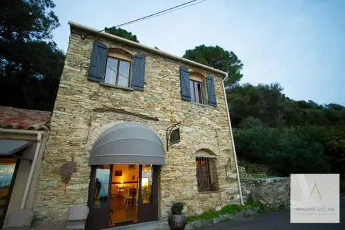 L'auberge Du Chat Qui Peche