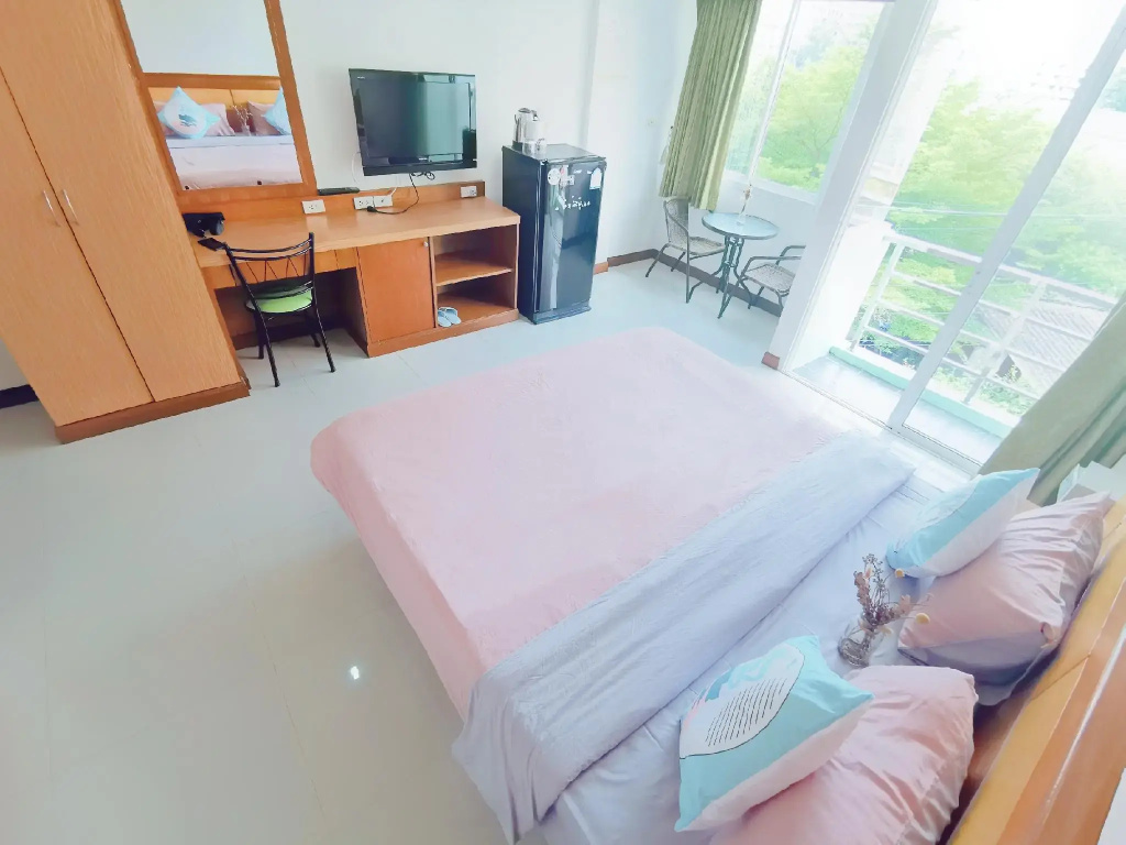 Standard Double room (full double bed)