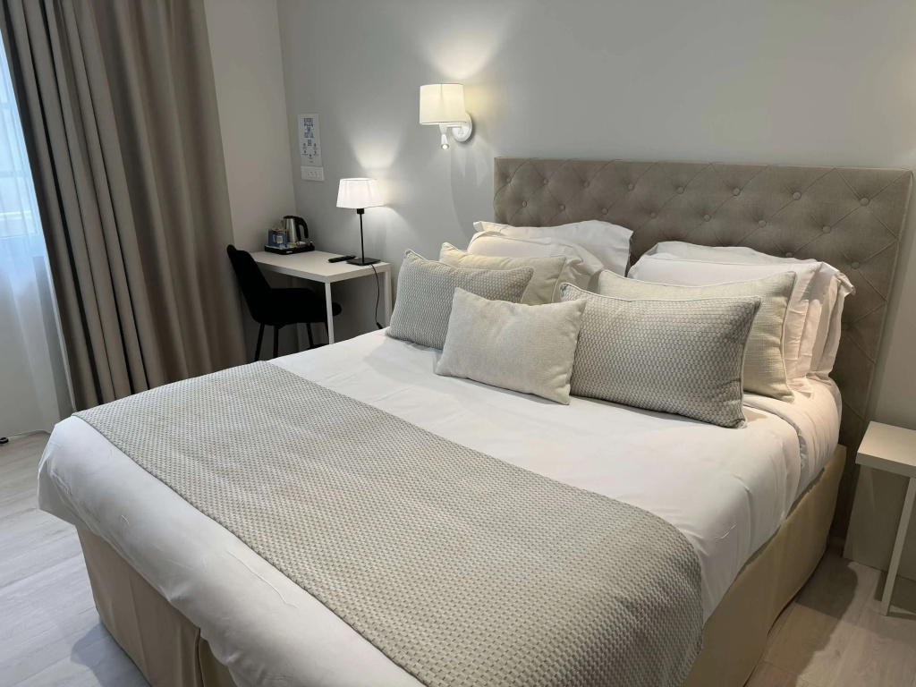 Comfort Double room (full double bed)