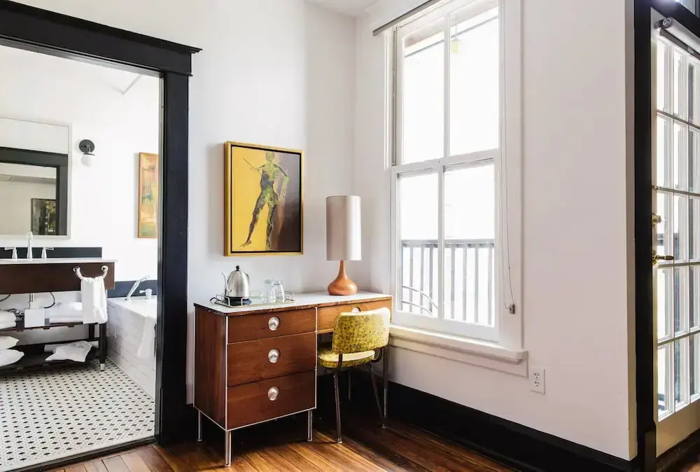 Double Suite with balcony and with city view (full double bed)
