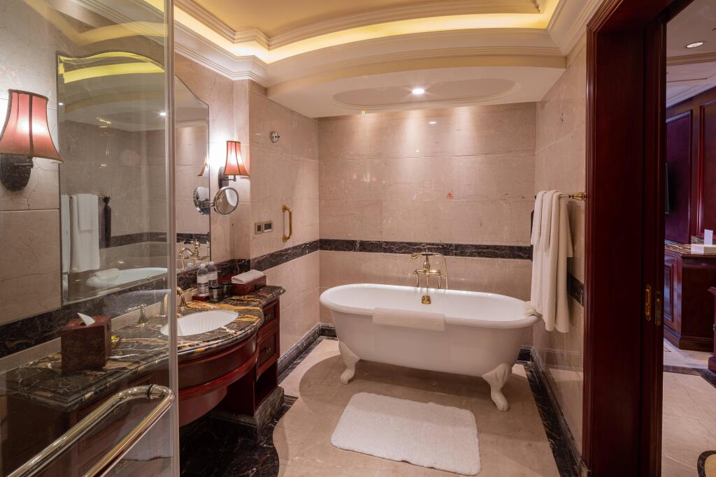 InterContinental Shanghai Ruijin by null