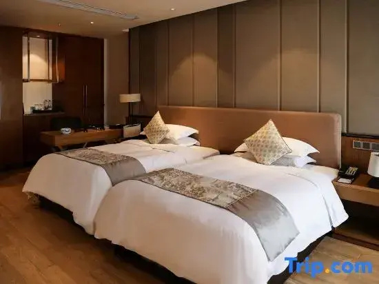 Double Suite (twin beds)